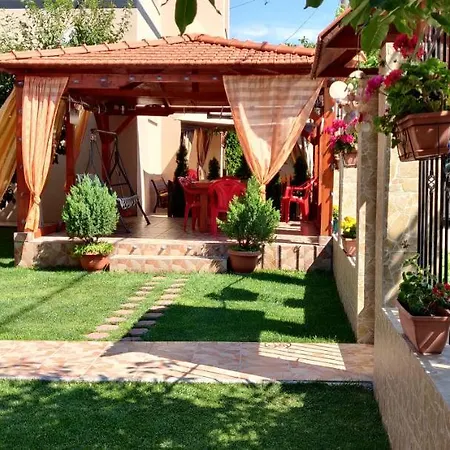 Casa Iris Navodari